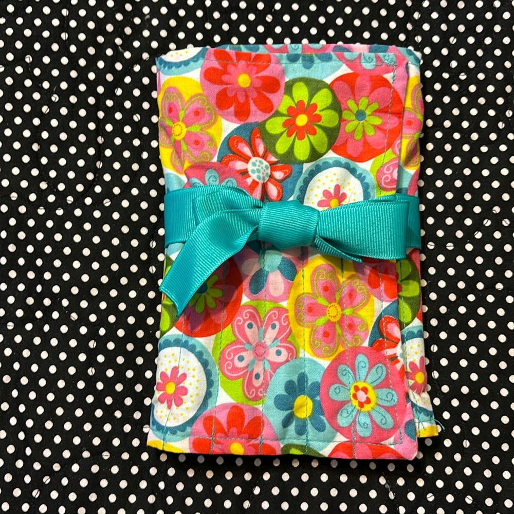 New! Crayon holder with pad. Holds 12 crayons!